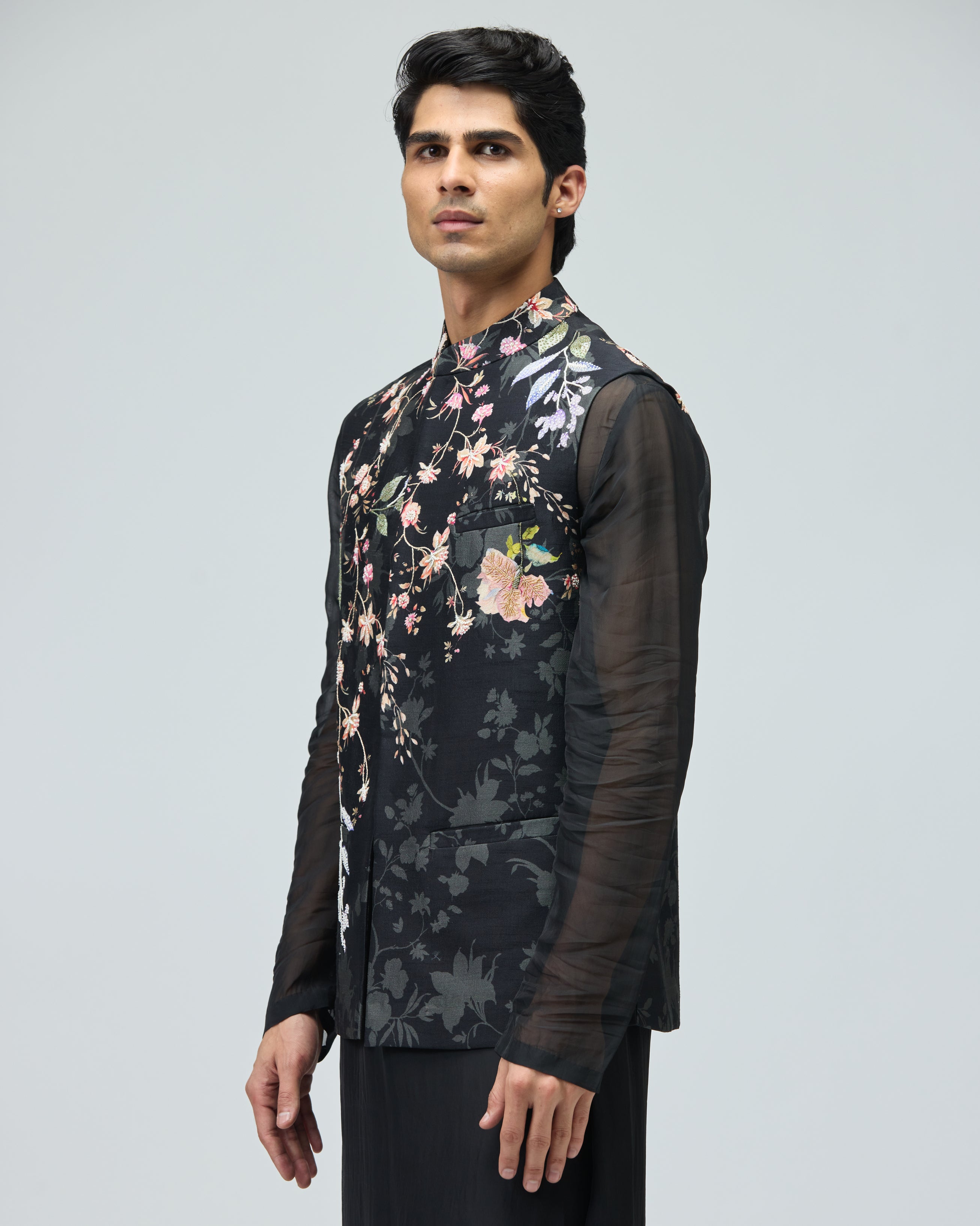 BLACK FLORAL BUNDI