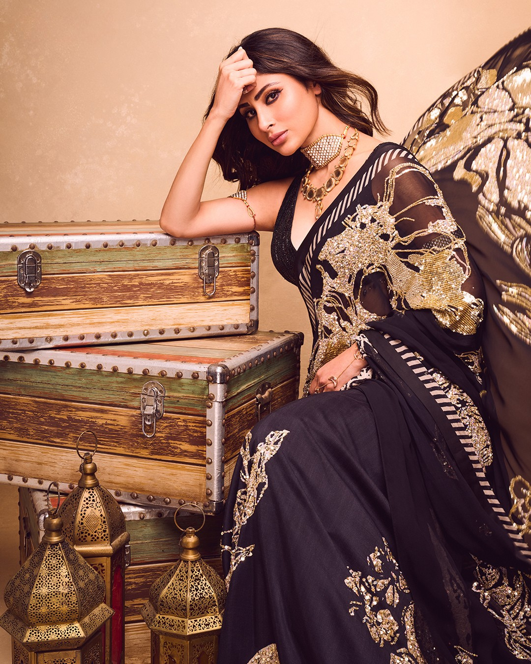 MOUNI ROY - Saree set