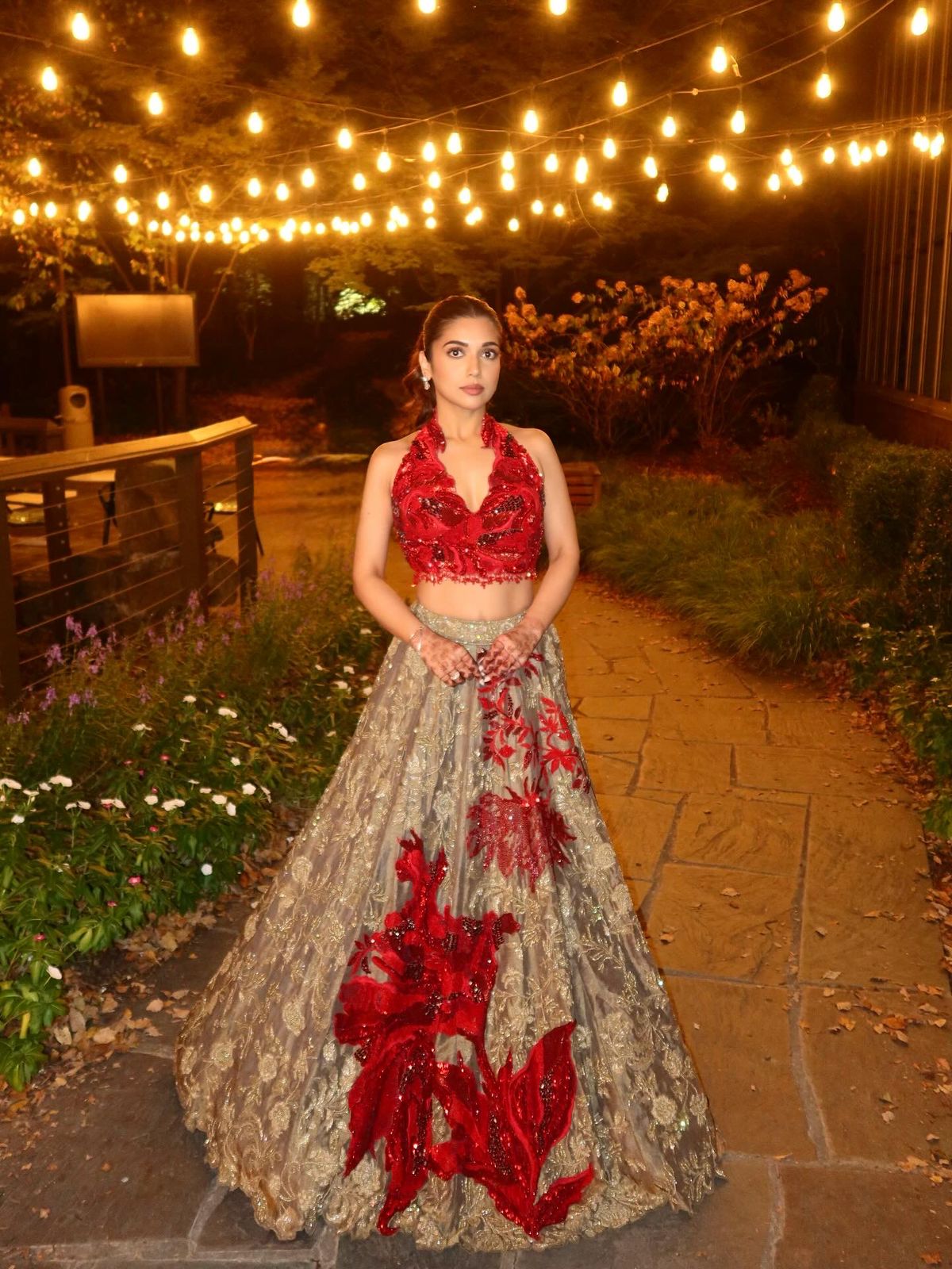 SAMIKSHA PEDNEKAR - Lehenga set