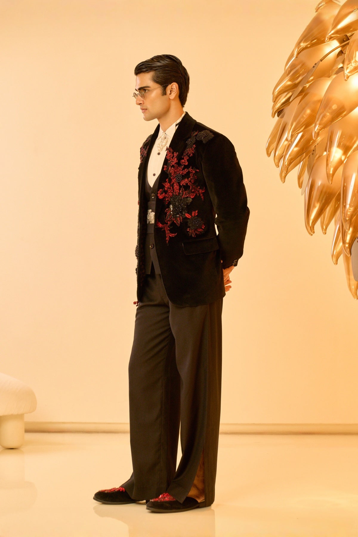 Noir Tuxedo
