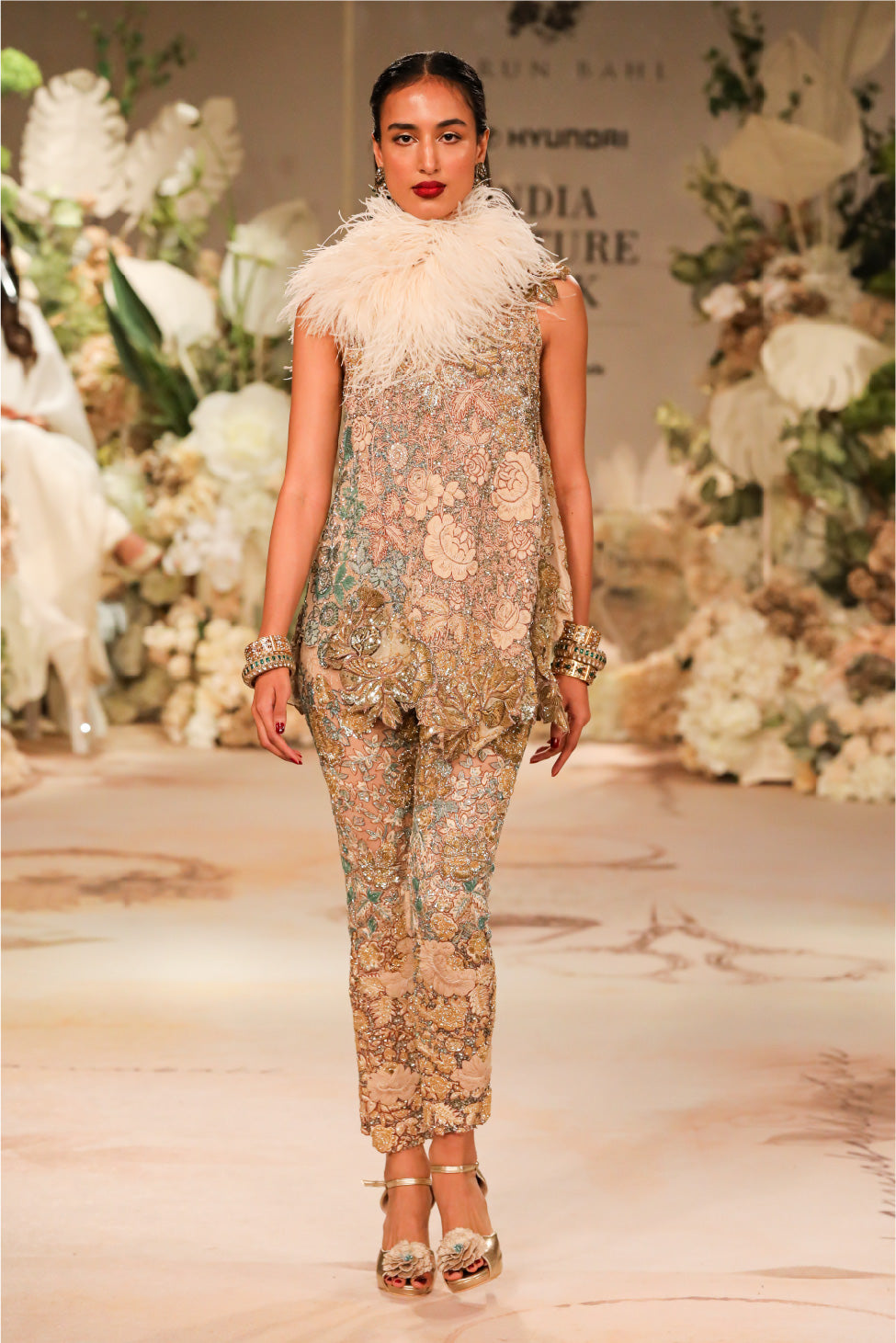 CHAMPAGNE GOLD EMBROIDERED DRESS WITH TIGHTS