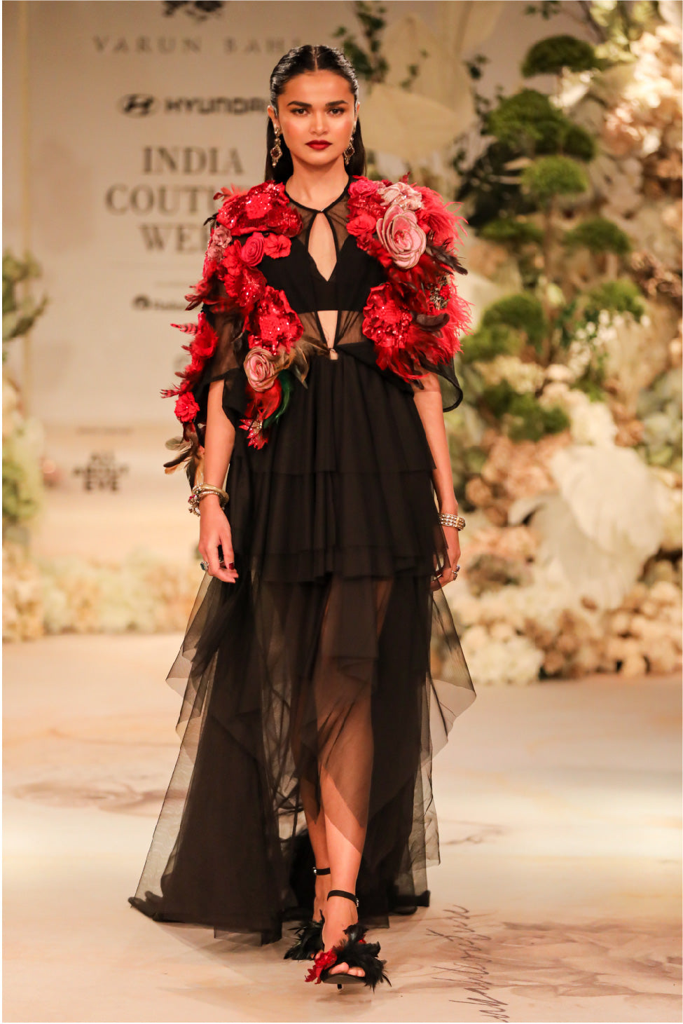 3D CORSAGE BLACK TRAIL DRESS WITH BRALETTE