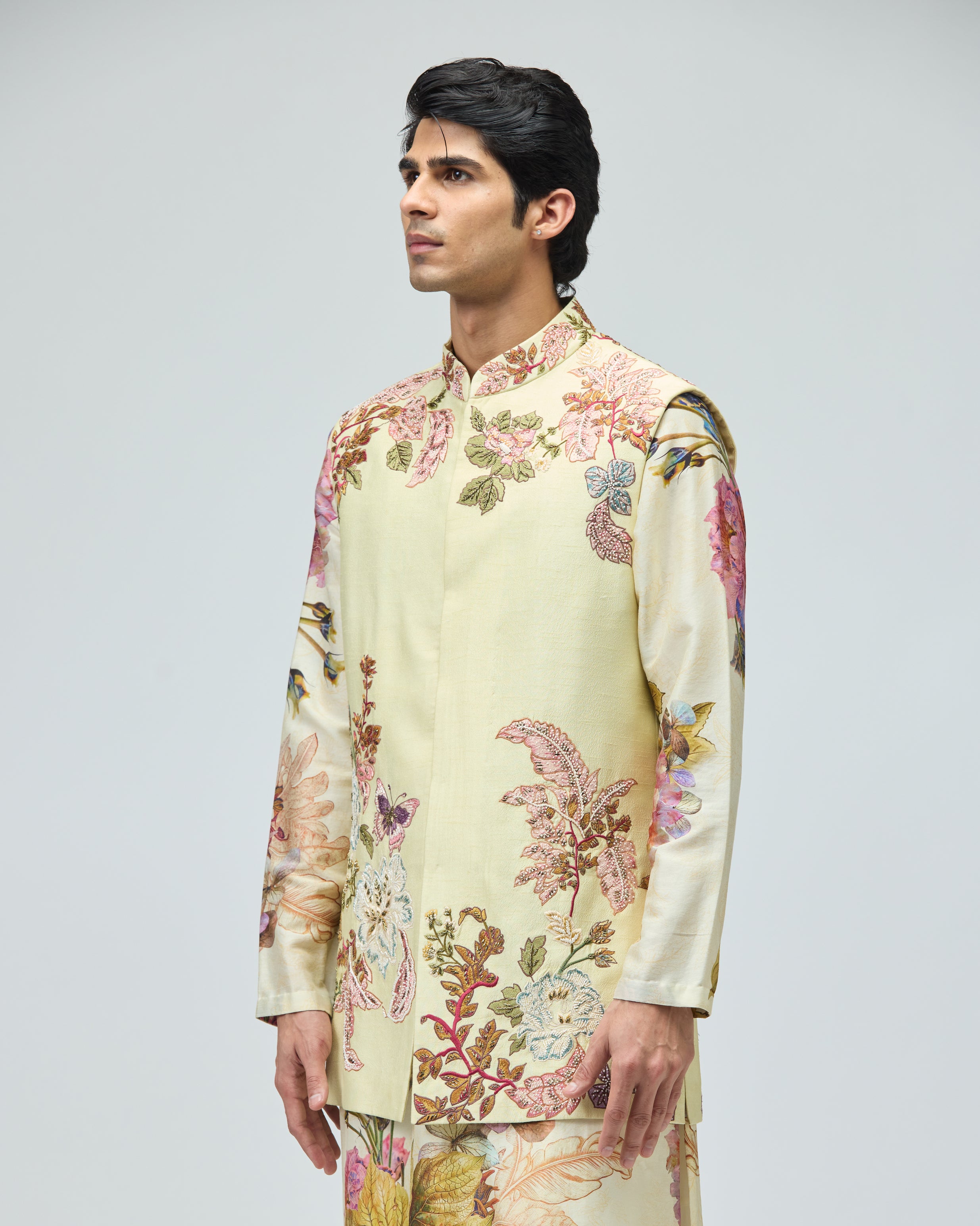 IVORY GREEN BHANDGALA