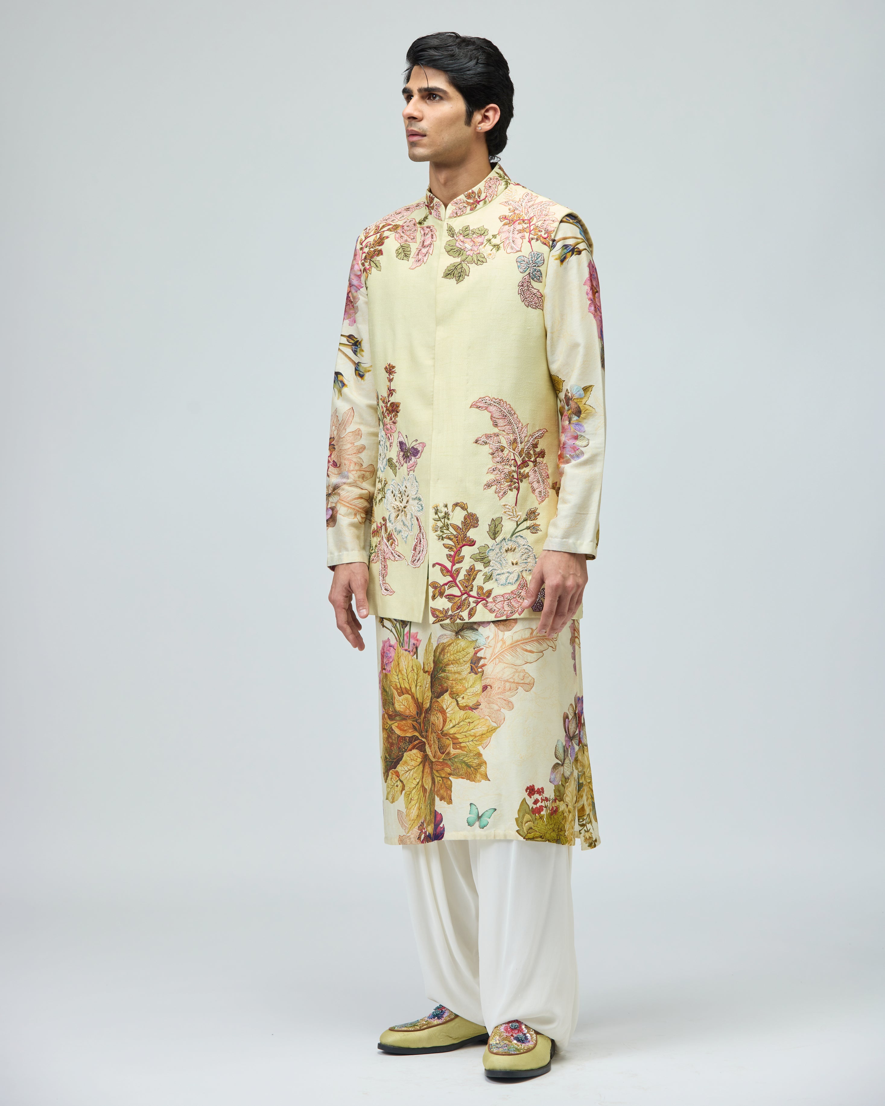 IVORY GREEN BHANDGALA