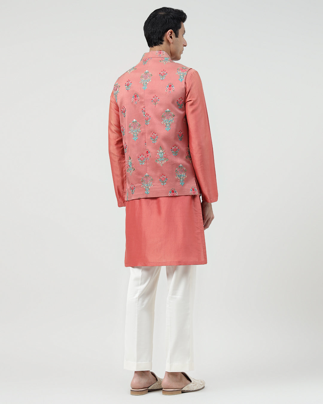 Kurta & Bundi