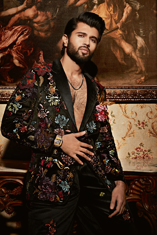VIJAY DEVERAKONDA IN BLACK VELVET SUIT SET