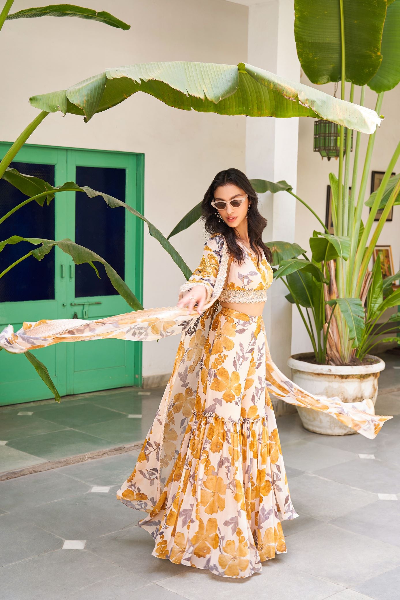 AZALEA SHARARA SET WITH OVERLAY