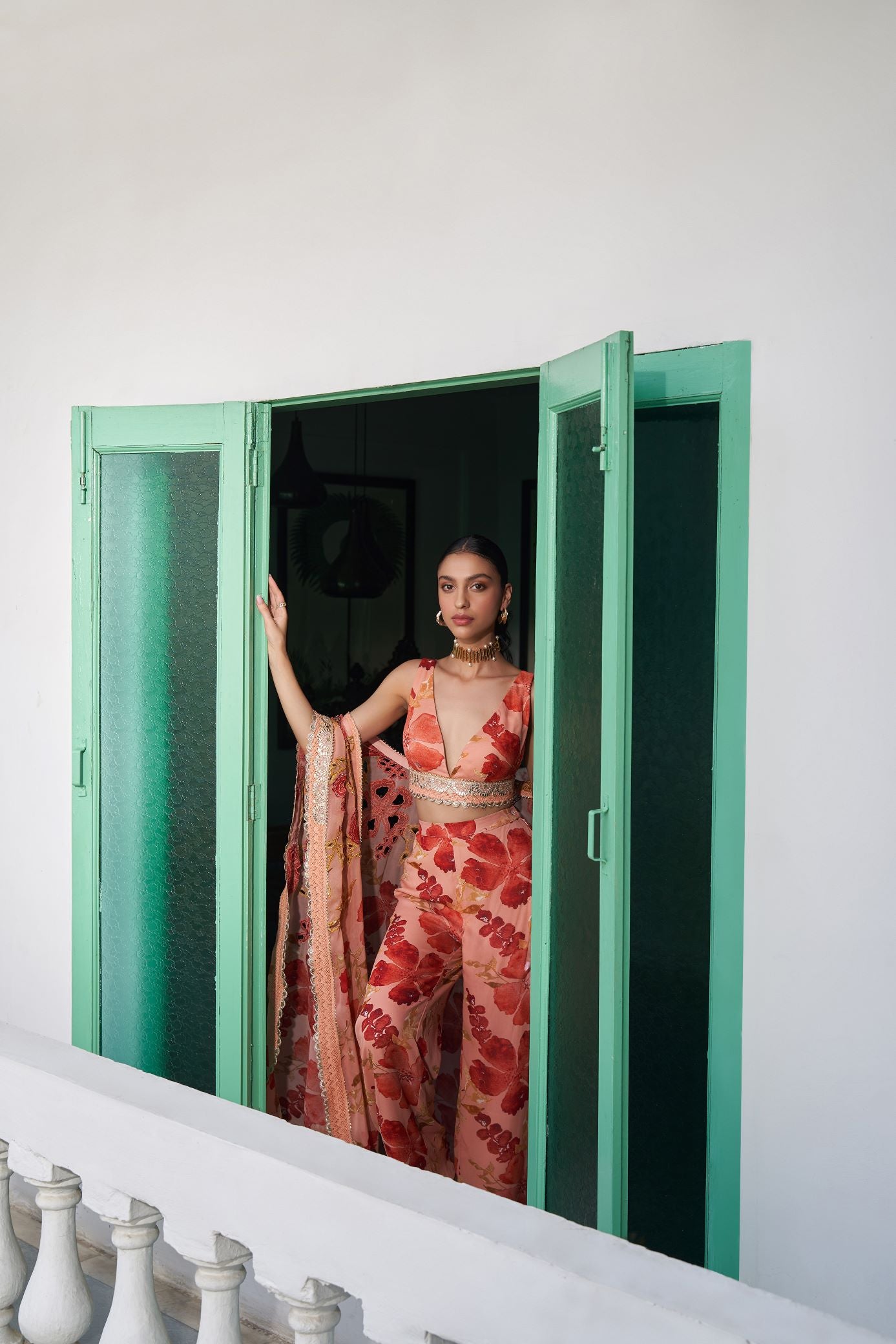 AZALEA PEACH SHARARA SET WITH OVERLAY
