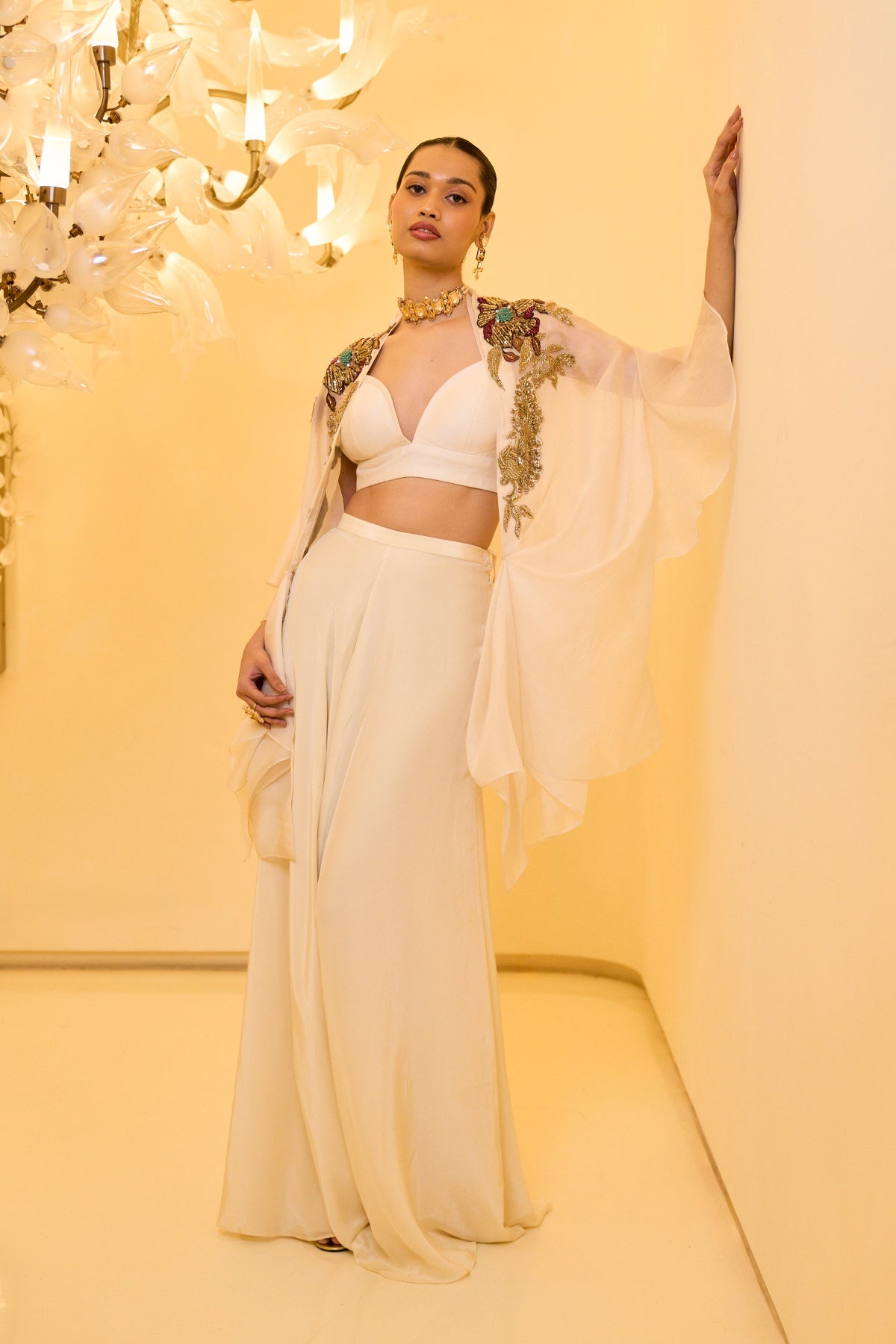 IVORY EMBROIDERED CAPE SET