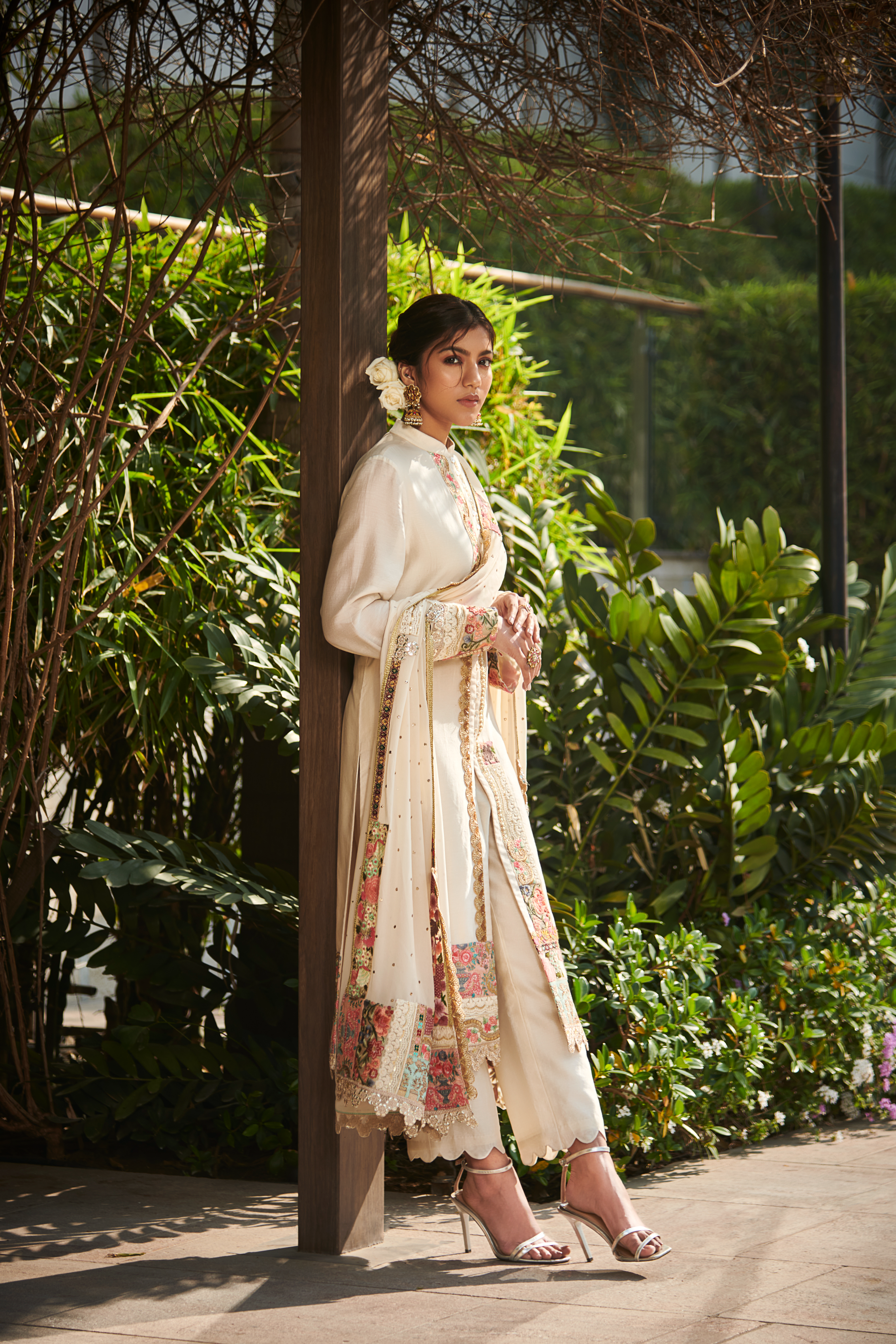 Multi Patch Ivory Front Open Suit Set