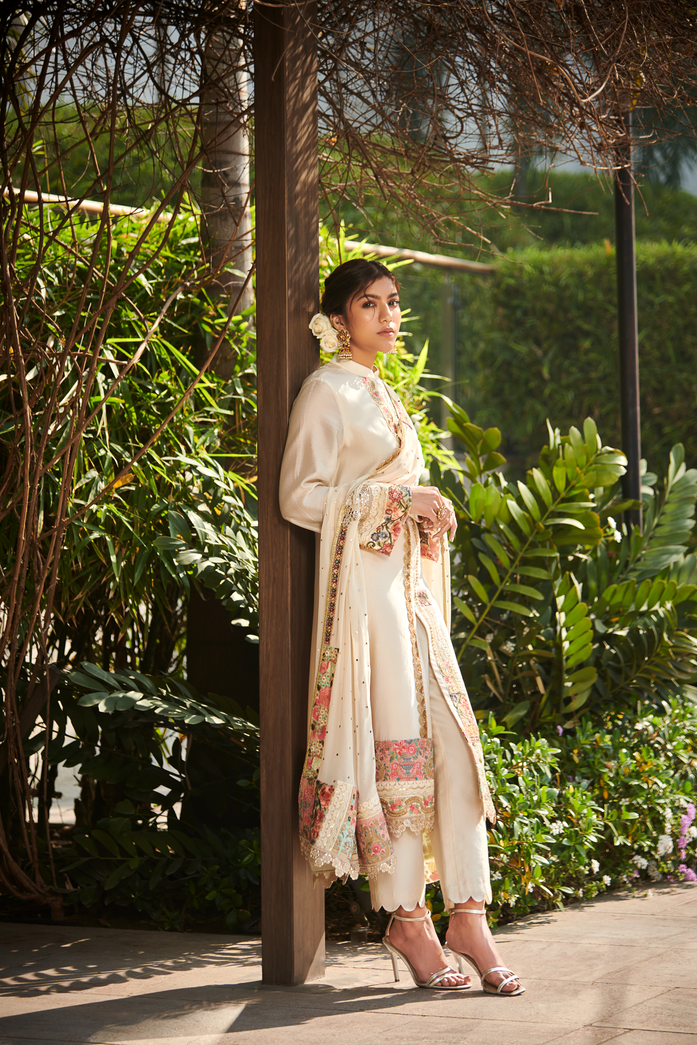 Multi Patch Ivory Front Open Suit Set