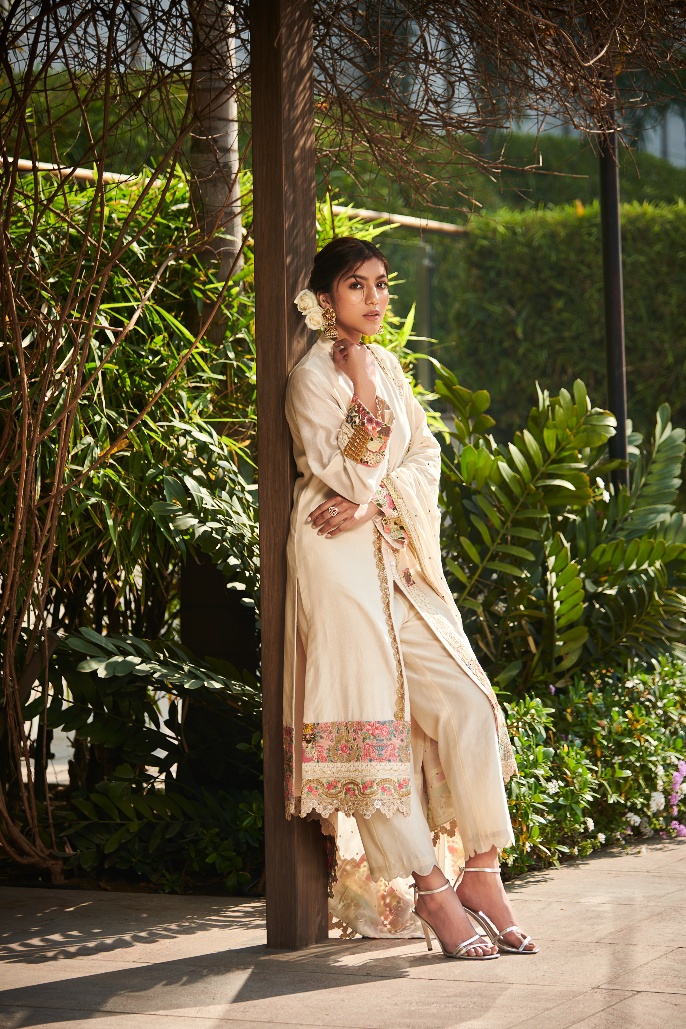 Multi Patch Ivory Front Open Suit Set