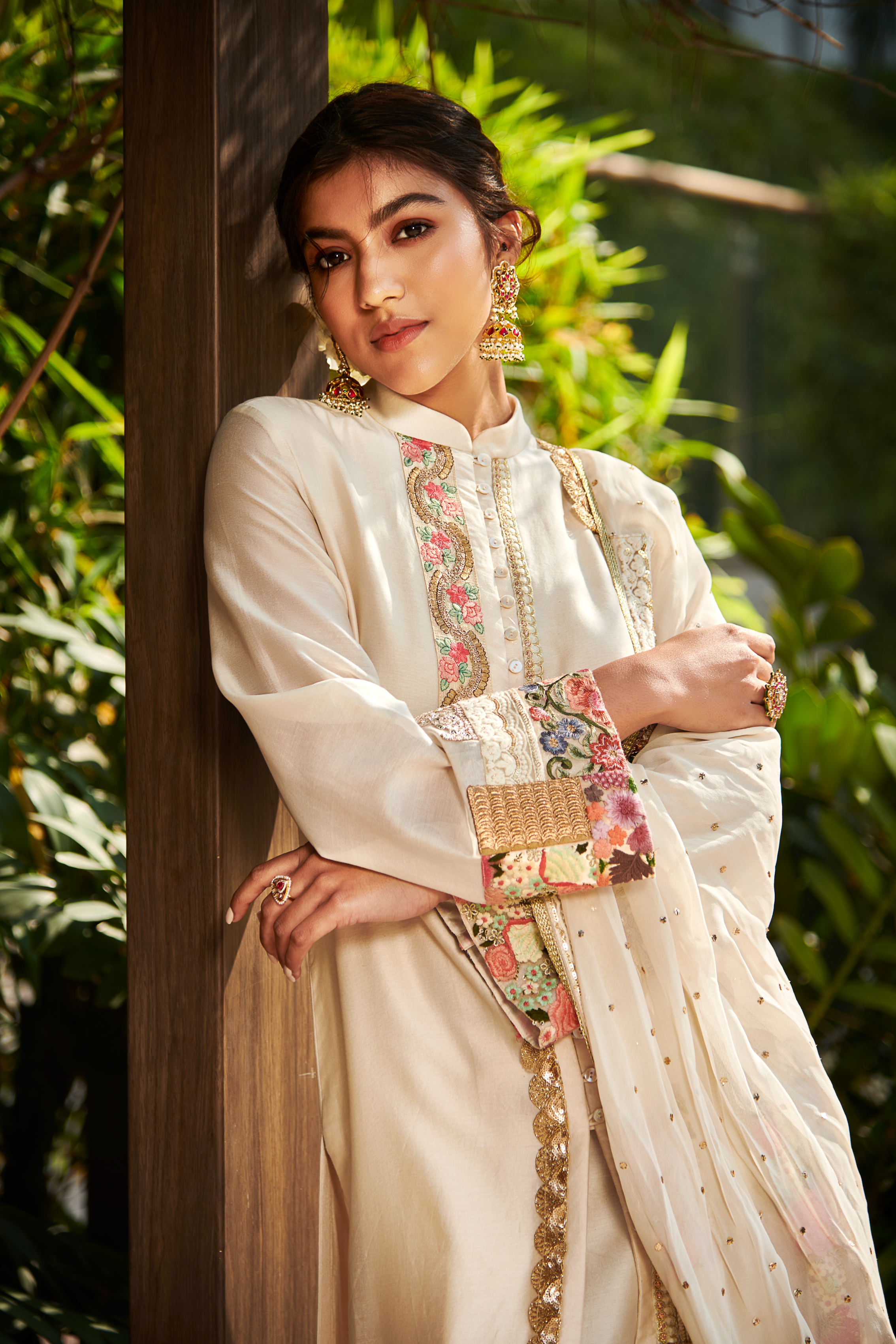 Multi Patch Ivory Front Open Suit Set