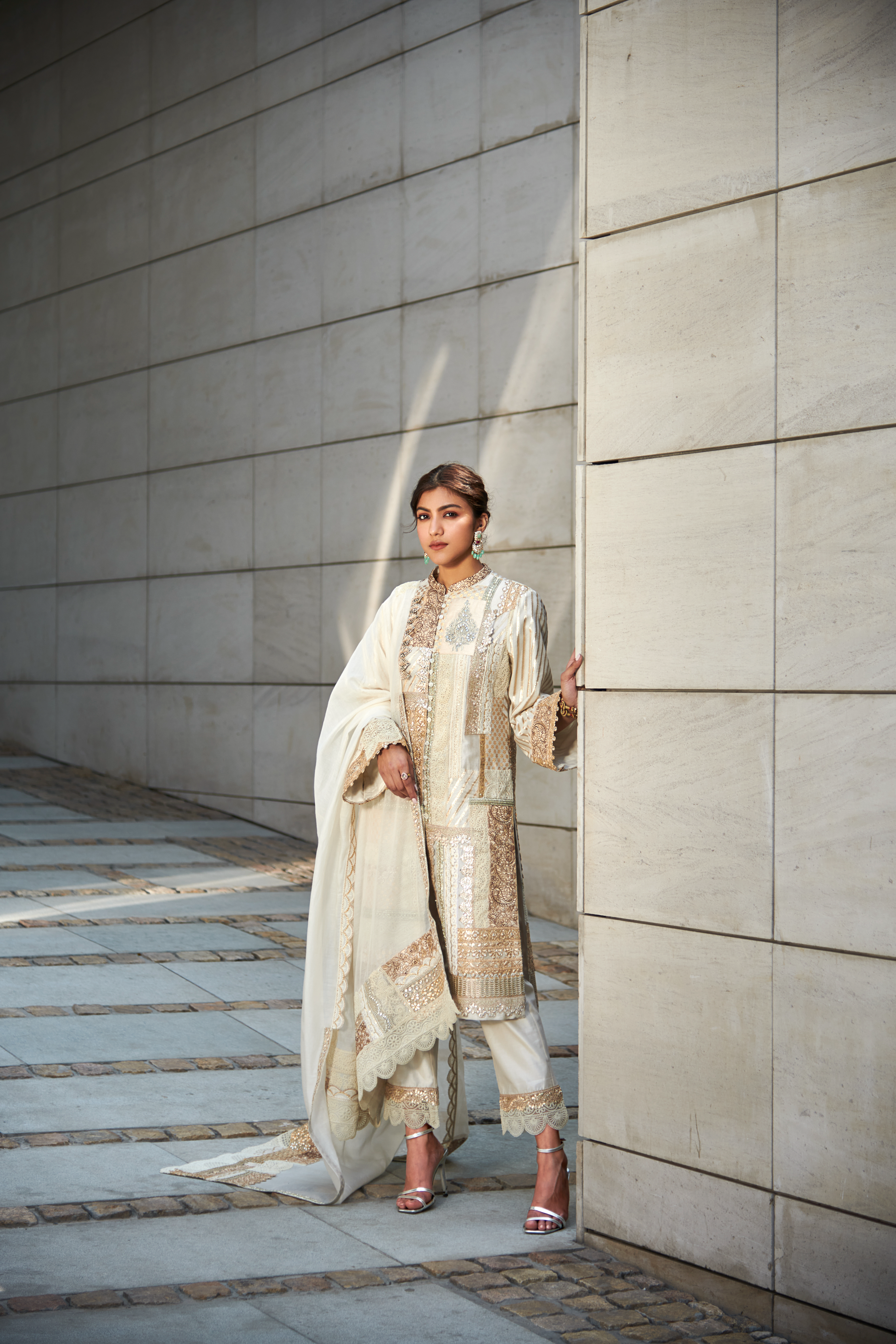 Multi Patch Ivory & Gold Front Open Suit Set