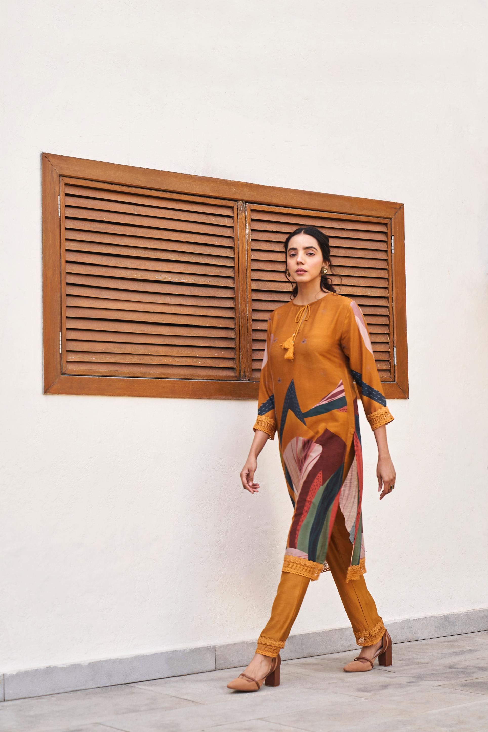 Mustard Yellow Abstract Print Kurta Set With Trousers