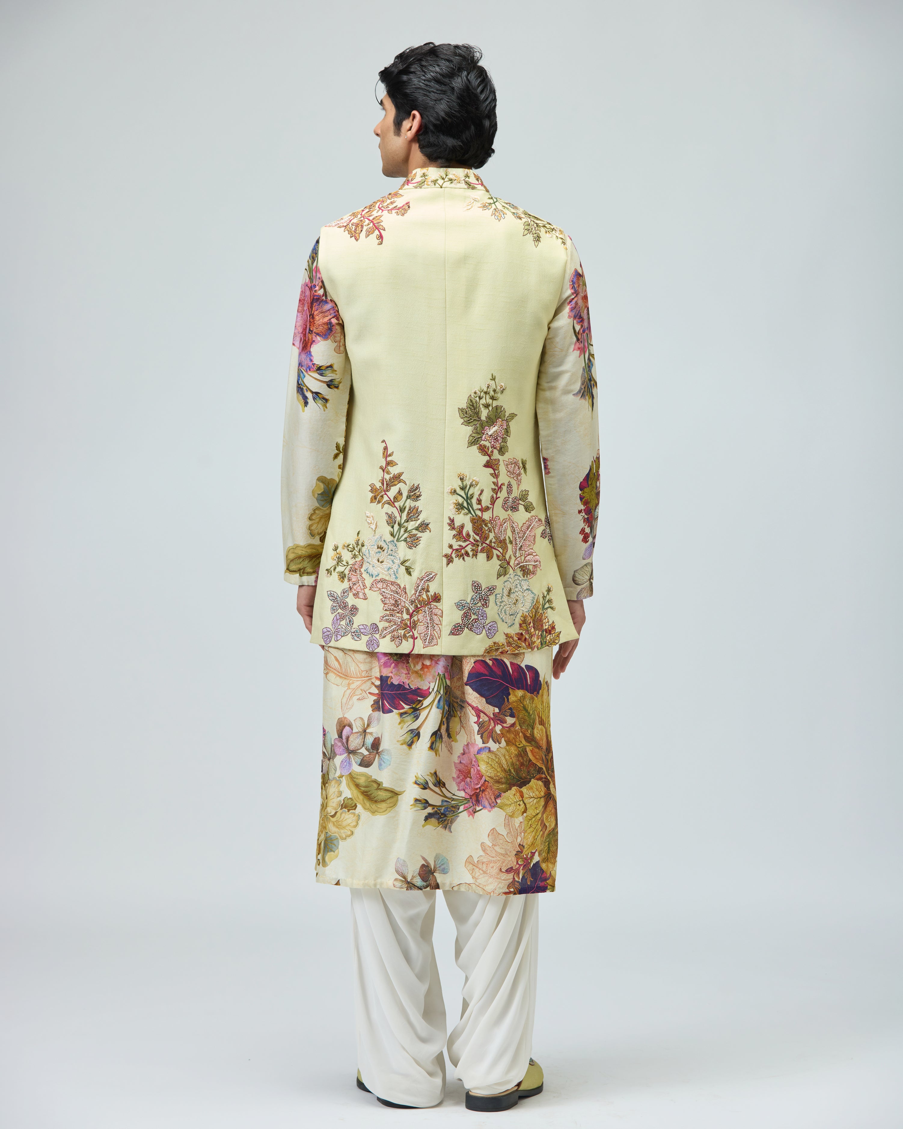 IVORY GREEN BHANDGALA