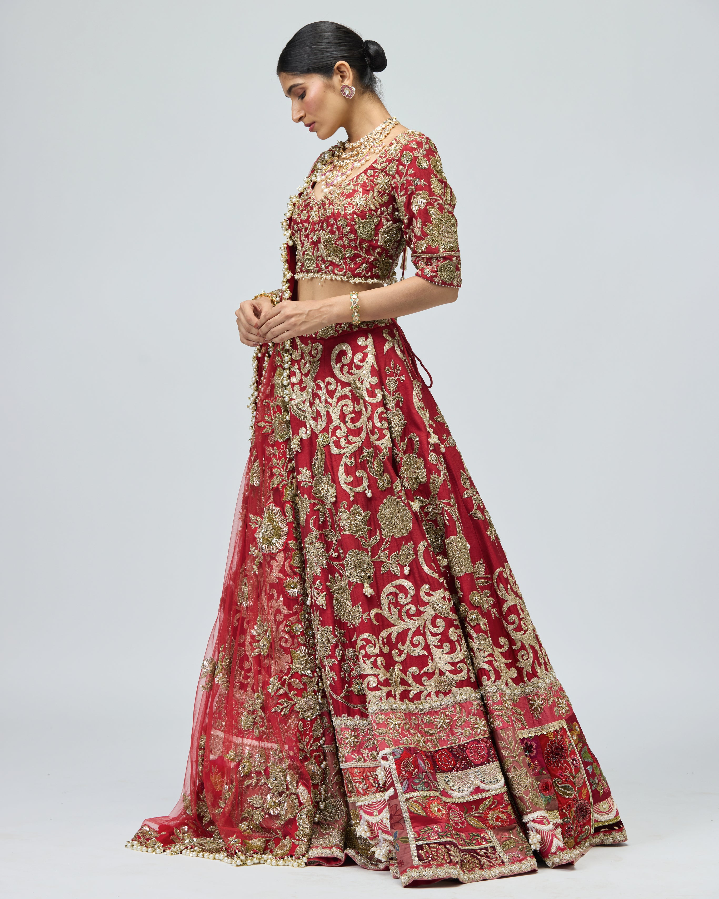 DAPKA & ZARI WORK LEHENGA SET
