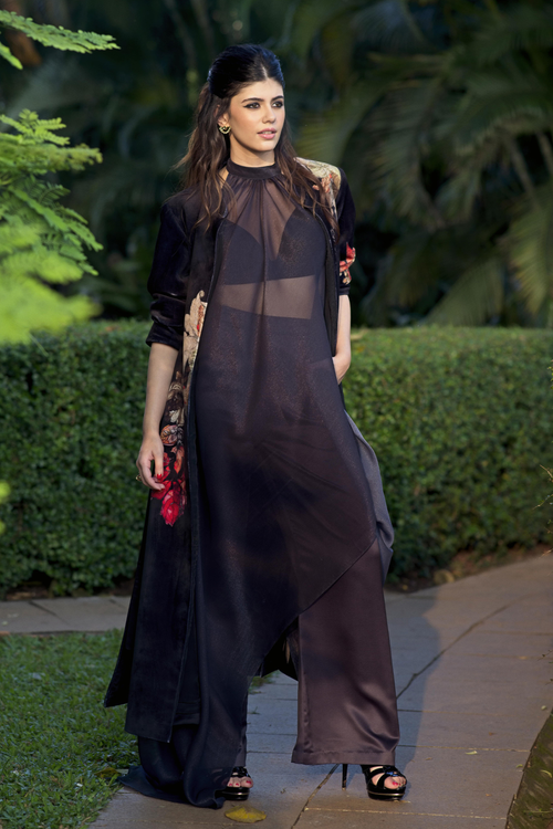 SANJANA SANGHI IN BLACK PRINTED LONG JACKET SET