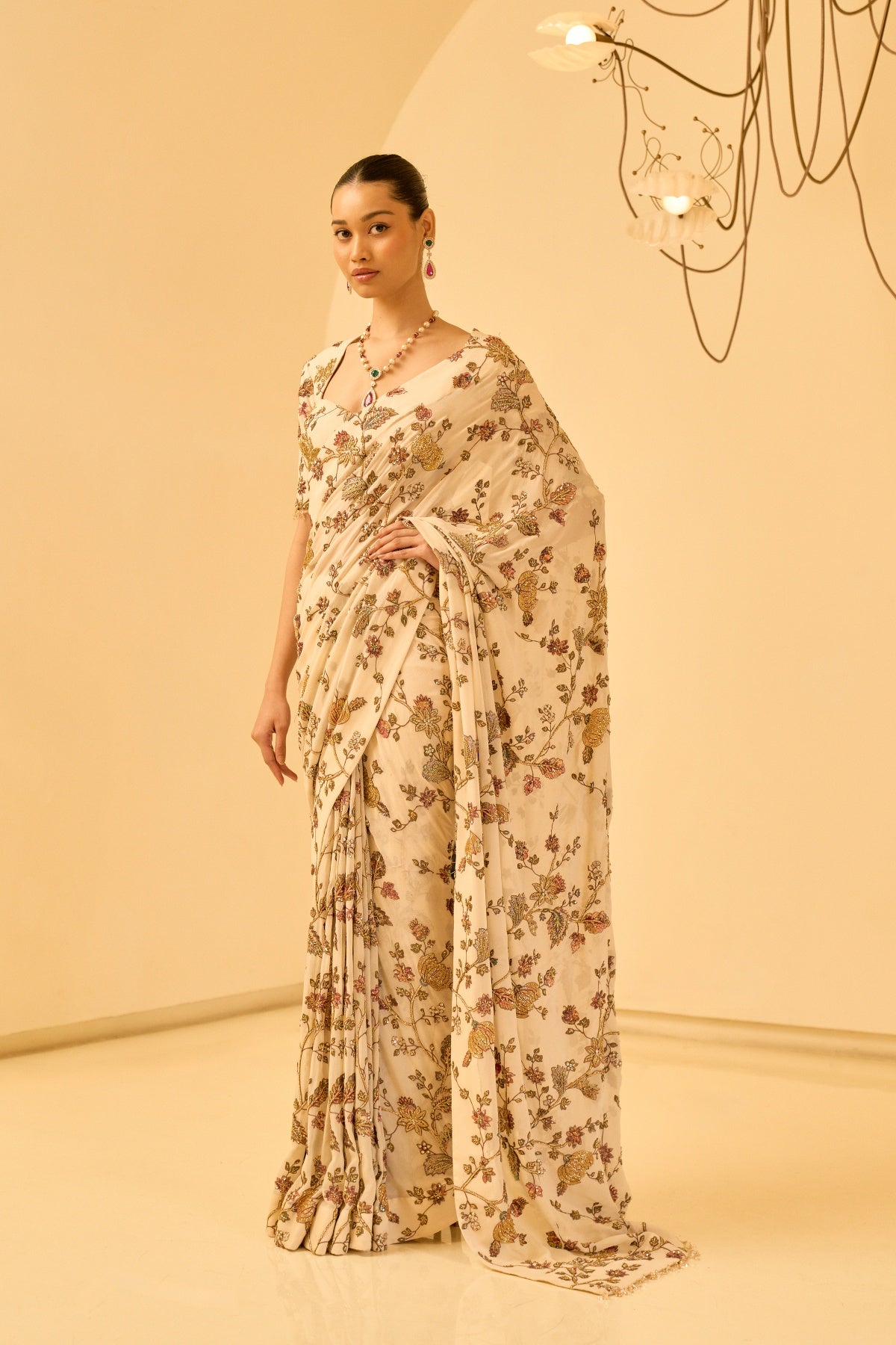 IVORY AZURE FLORAL SAREE SET
