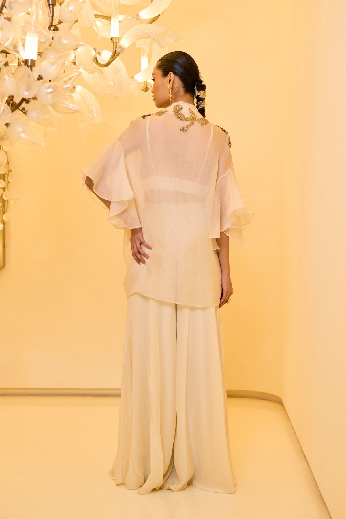 IVORY EMBROIDERED CAPE SET
